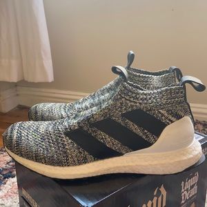 adidas laceless ultra boost (men’s 6.5)